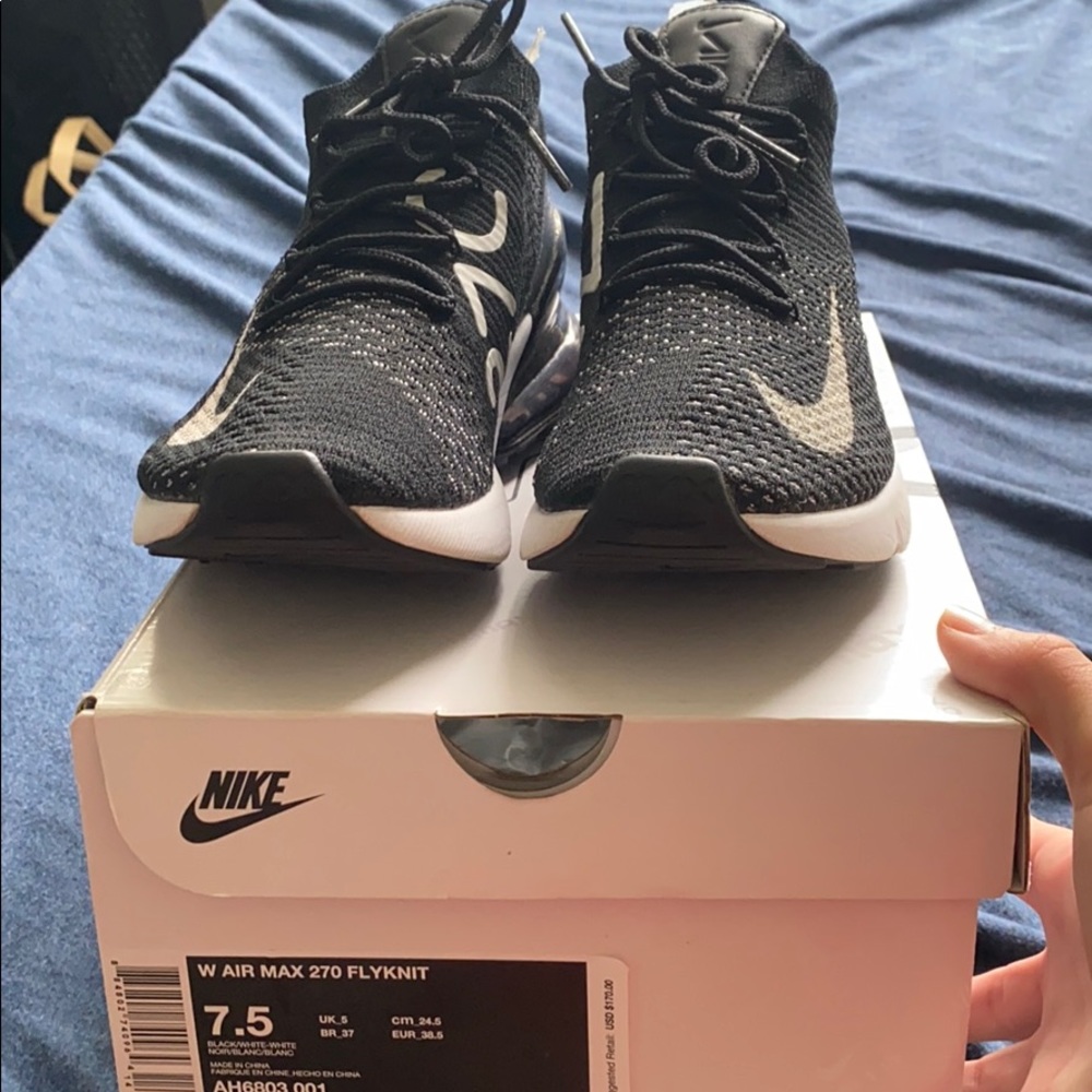 Nike air max’s 270 fly knit